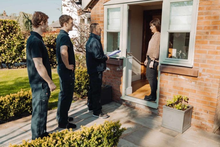 Roy Trevor team arrive at customers door on moving day