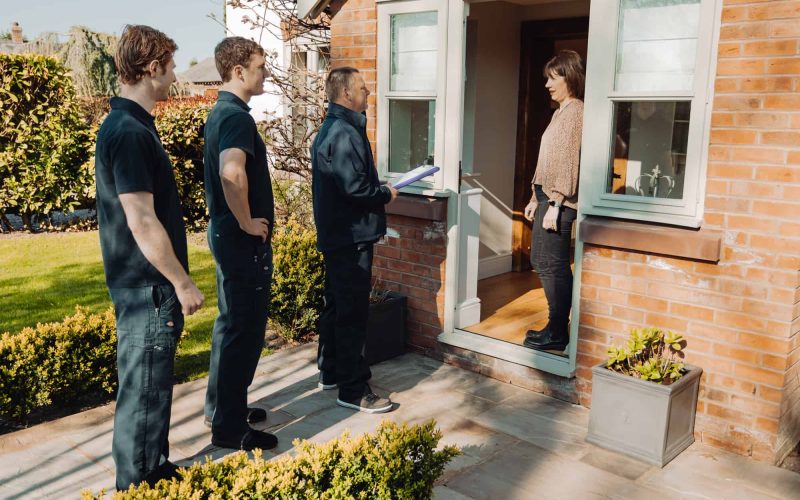 Roy Trevor team arrive at customers door on moving day